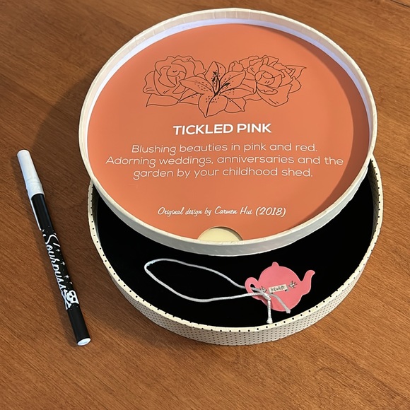 Erstwilder Tickled Pink Necklace - LARGE - Picture 5 of 11